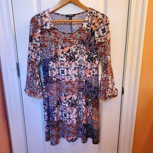 Roz & Ali Boho Dress, size L Petite, Flowy Floral Mini Bell Sleeve, Made in USA